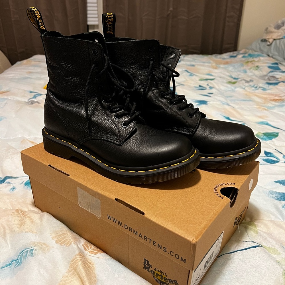 1460 Pascal black Virginia Doc Marten boots